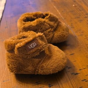 UGG Newborn Baby Bootie Slippers New Without Tags